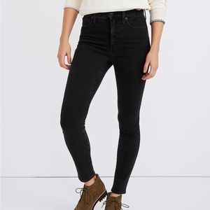 Madewell Petite 10" High Rise Skinny Jeans in Starkey Wash Size P25 Black